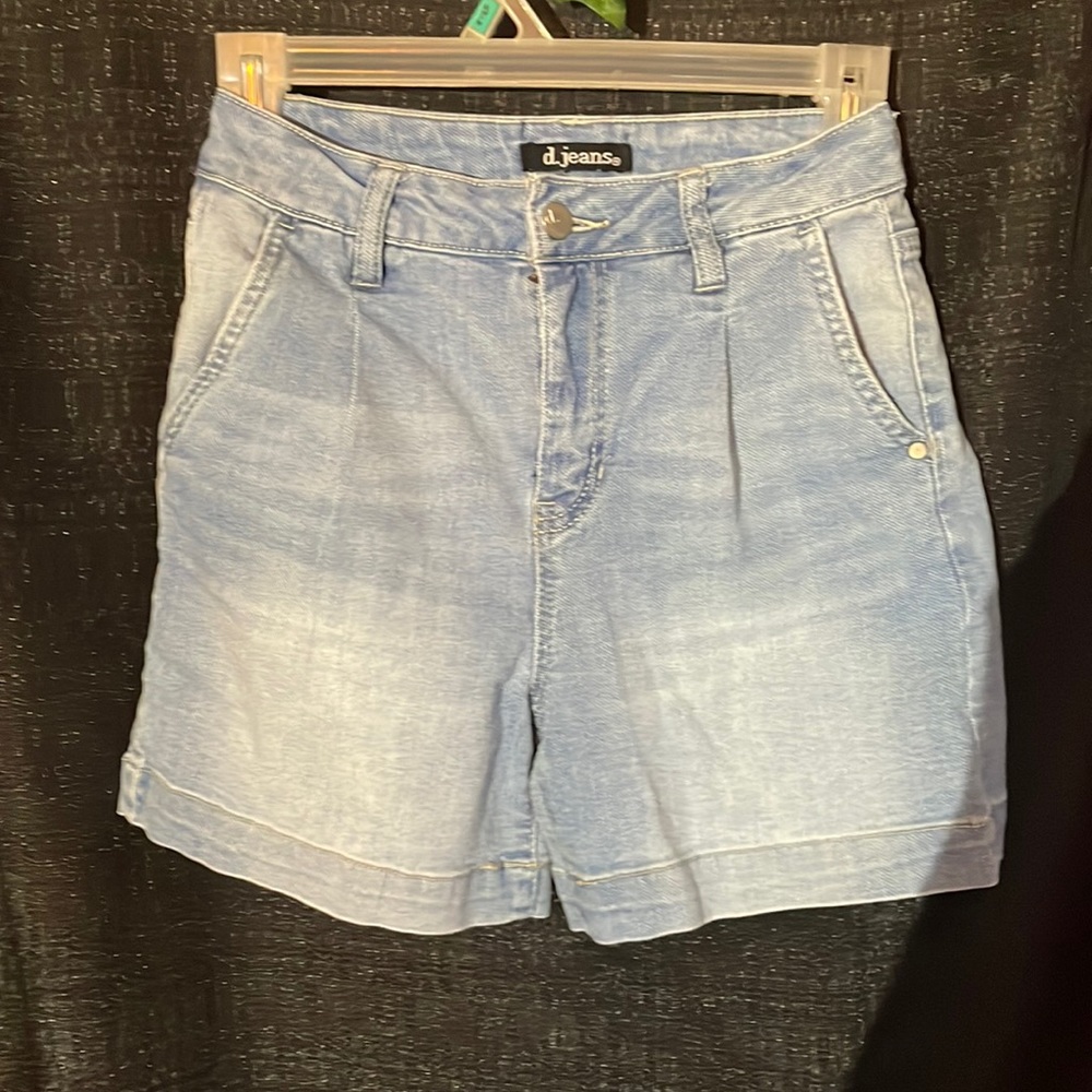 D jeans jean shorts- Size 4